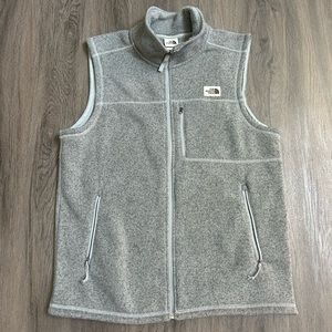 North Face Men’s Gray Vest Size Large